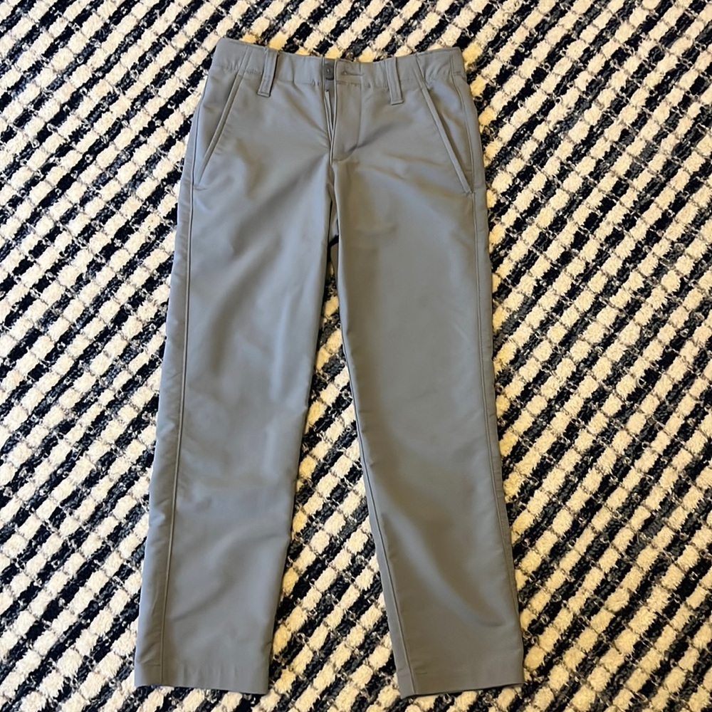 Under Armor boys gray golf pants.